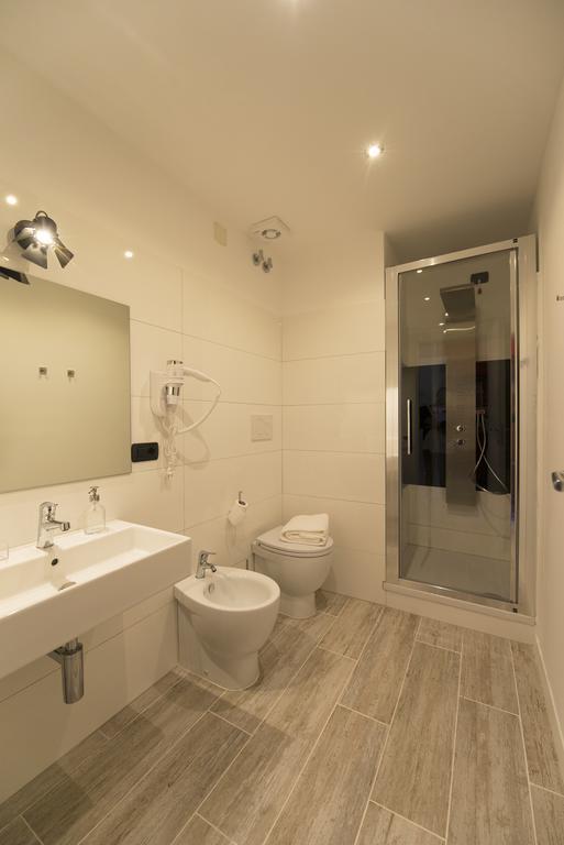 So&Leo Guest House Γένοβα Δωμάτιο φωτογραφία