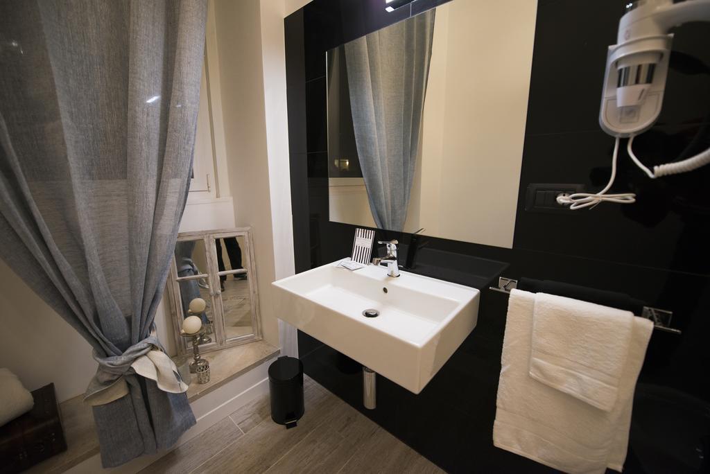 So&Leo Guest House Γένοβα Δωμάτιο φωτογραφία